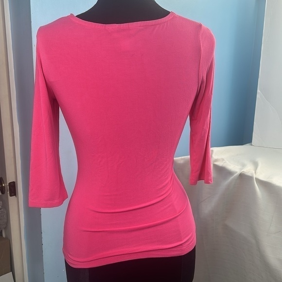 💥Lilly Pulitzer 3/4 sleeve fitted top *5 for 25* - Picture 3 of 8